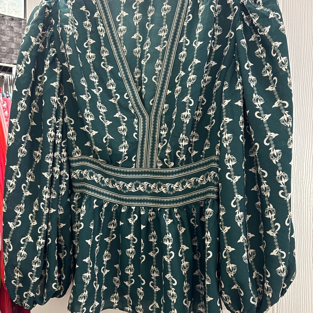 Max Studio Green Peplum Blouse with Balloon Sleeves